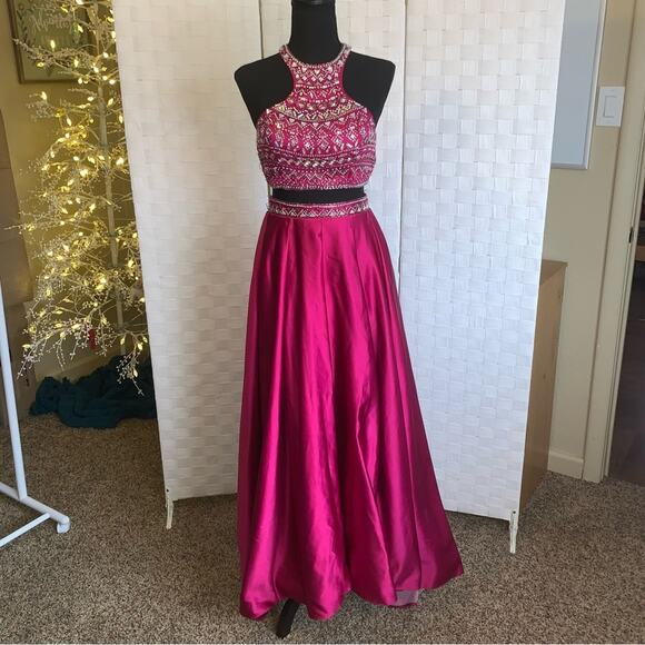 Intrigue By Blush Beaded Two Piece Formal Gown Women’s Size 4 Style 294 Formal - Picture 1 of 16